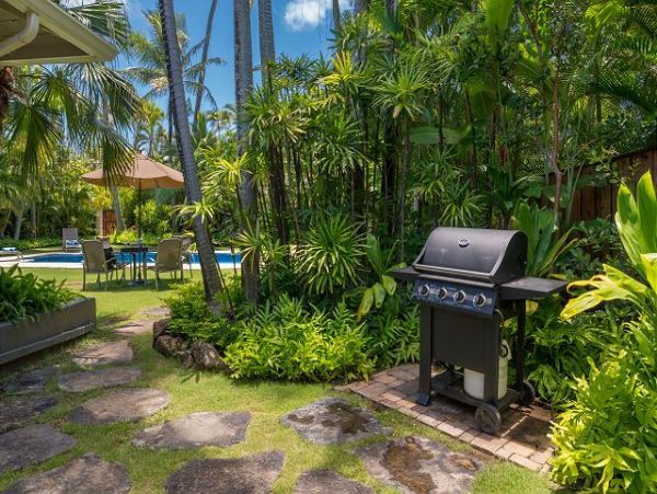 Kailua Three Bedroom Three Bath Pool Home