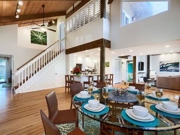 Kailua Vacation Home + Loft Sleeps 14 Guests