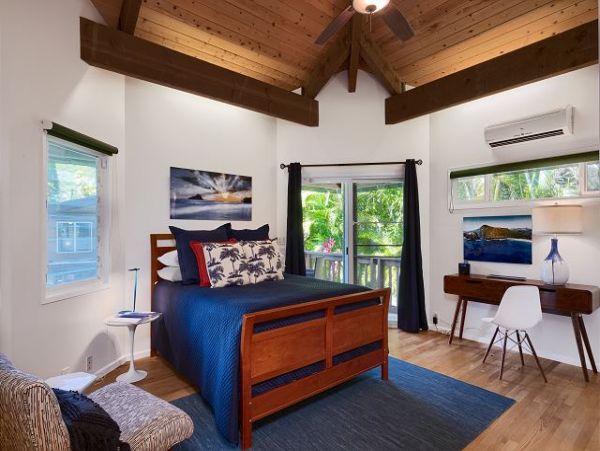 Kailua Vacation Home + Loft Sleeps 14 Guests