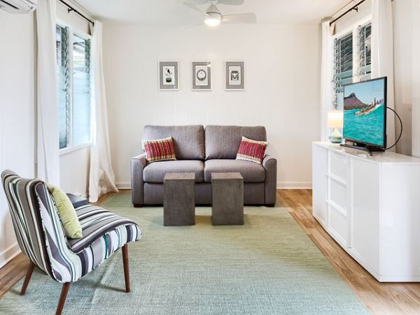 Kailua Vacation Home + Loft Sleeps 14 Guests
