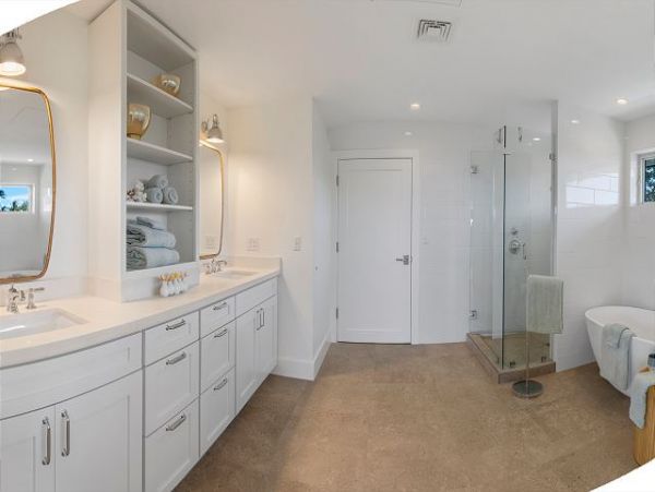 On Beach Kailua Vacation Pool Home Sleeps 14 Guests