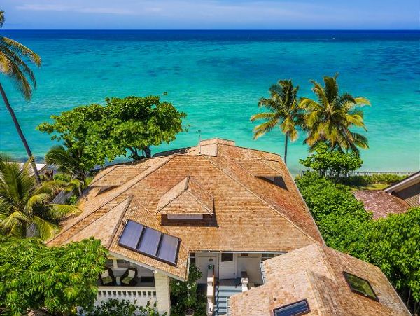 Luxury Beach Vacation Rental Home in Lanikai Sleeps 14