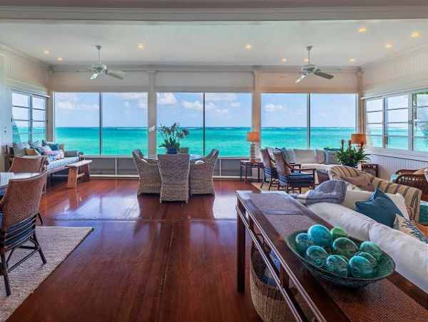 Luxury Beach Vacation Rental Home in Lanikai Sleeps 14