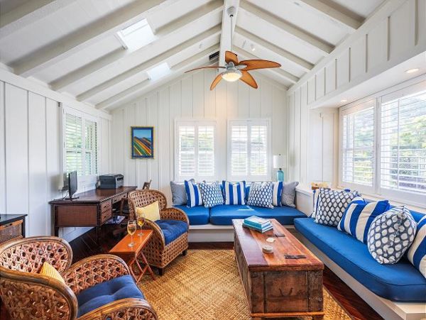 Luxury Beach Vacation Rental Home in Lanikai Sleeps 14