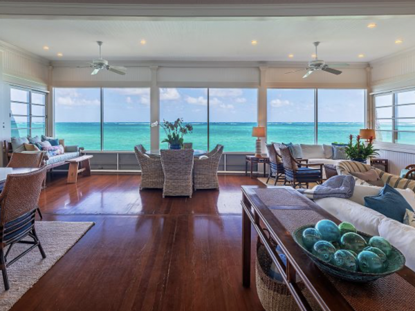 Luxury Beach Vacation Rental Home in Lanikai Sleeps 14