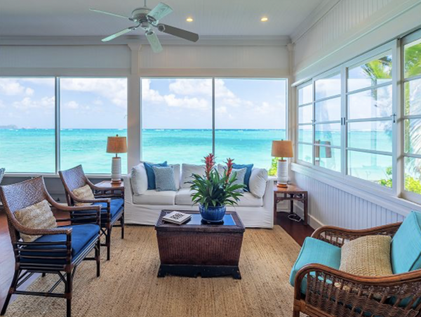 Luxury Beach Vacation Rental Home in Lanikai Sleeps 14