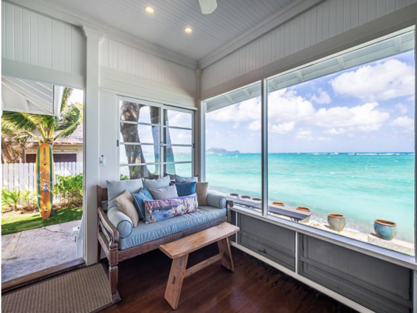 Luxury Beach Vacation Rental Home in Lanikai Sleeps 14