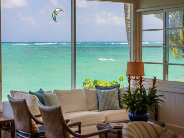 Luxury Beach Vacation Rental Home in Lanikai Sleeps 14