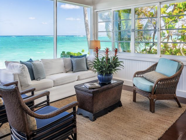 Luxury Beach Vacation Rental Home in Lanikai Sleeps 14