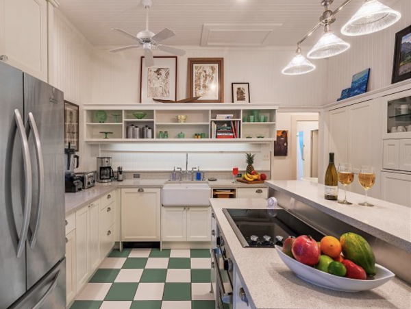 Luxury Beach Vacation Rental Home in Lanikai Sleeps 14