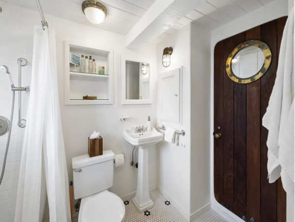 Luxury Beach Vacation Rental Home in Lanikai Sleeps 14