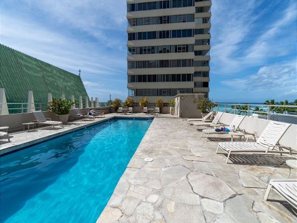 On Beach Honolulu vacation condo Three Bedroom