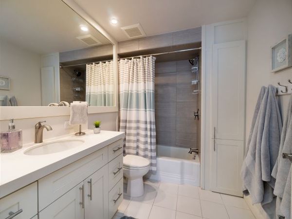 On Beach Honolulu vacation condo Three Bedroom