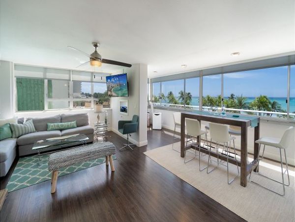 On Beach Honolulu vacation condo Three Bedroom
