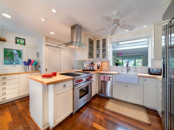Oceanfront Honolulu Vacation Home Four Bedroom