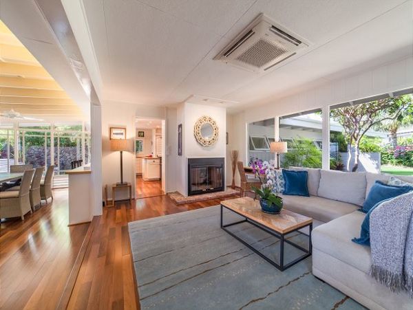 Oceanfront Honolulu Vacation Home Four Bedroom