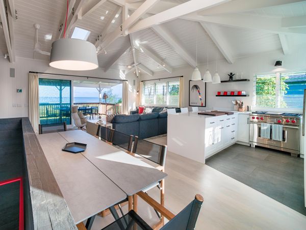 Rare Ocean Side Escape On Kauais Iconic North Shore Rent As Three Bedroom Or Five Bedroom !