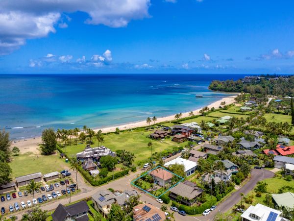 Five Bedroom Luxury Pacific Views