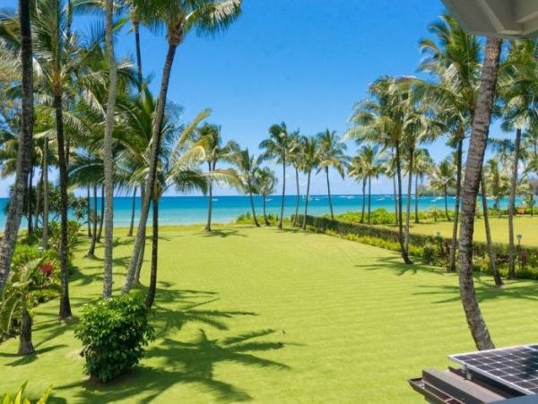 Beachfront Beauty A Truly Exceptional Villa Main House & Guest House