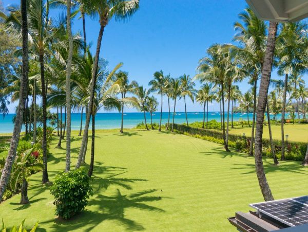 Beachfront Beauty A Truly Exceptional Villa Main House & Guest House