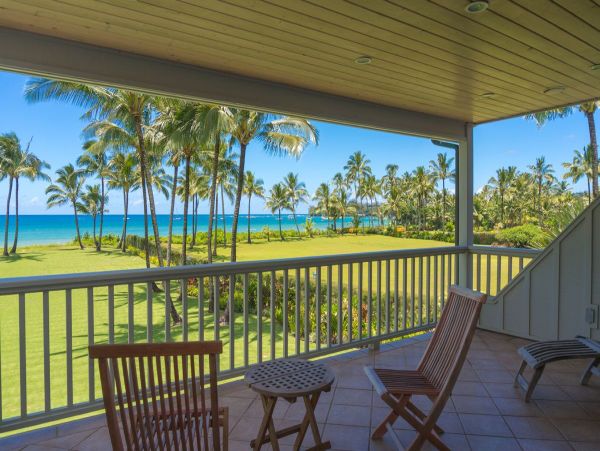 Beachfront Beauty A Truly Exceptional Villa Main House & Guest House
