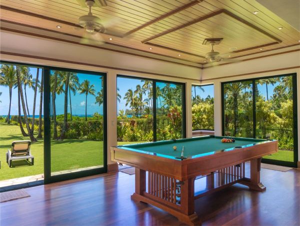 Beachfront Beauty A Truly Exceptional Villa Main House & Guest House