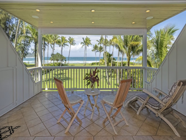Beachfront Beauty A Truly Exceptional Villa Main House & Guest House