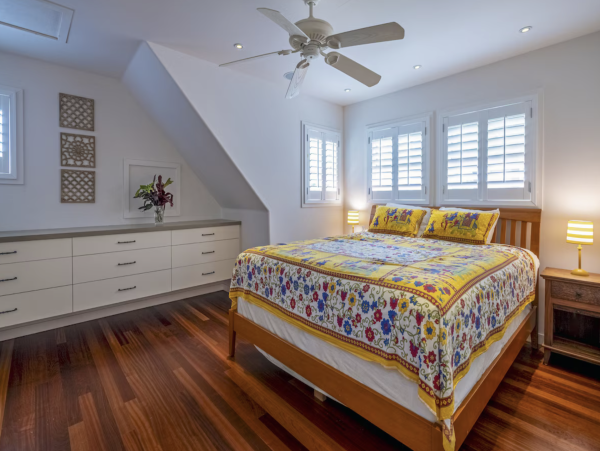 Beachfront Beauty A Truly Exceptional Villa Main House & Guest House