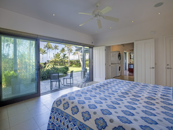 Beachfront Beauty A Truly Exceptional Villa Main House & Guest House