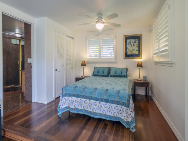 Beachfront Beauty A Truly Exceptional Villa Main House & Guest House