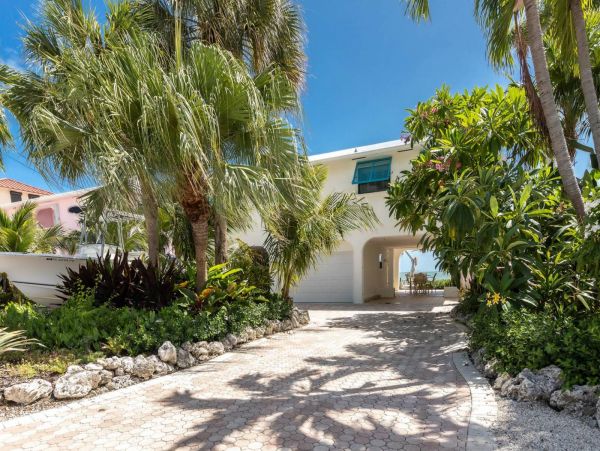 Ocean Views Summerland Vacation Home Three Bedroom