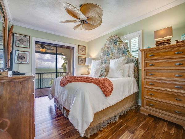 Ocean Views Summerland Vacation Home Three Bedroom