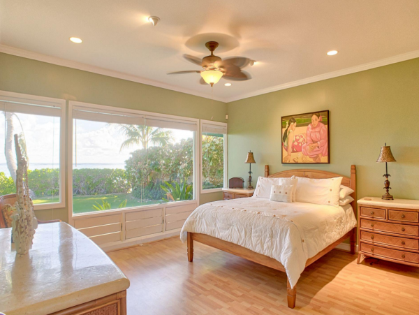 Beautiful 3 Bedroom Beach Home with Ocean View & Private Pool in Kailua