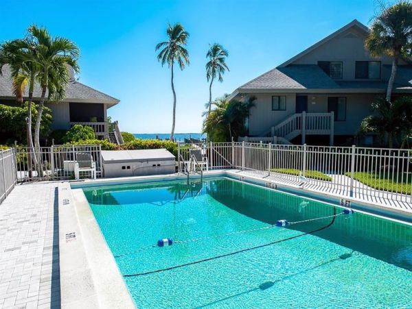 Captiva Vacation Rental, Steps to the Gulf of Mexico Beach