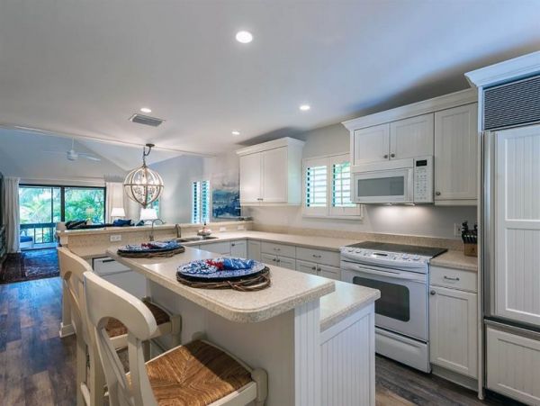 Captiva Vacation Rental, Steps to the Gulf of Mexico Beach