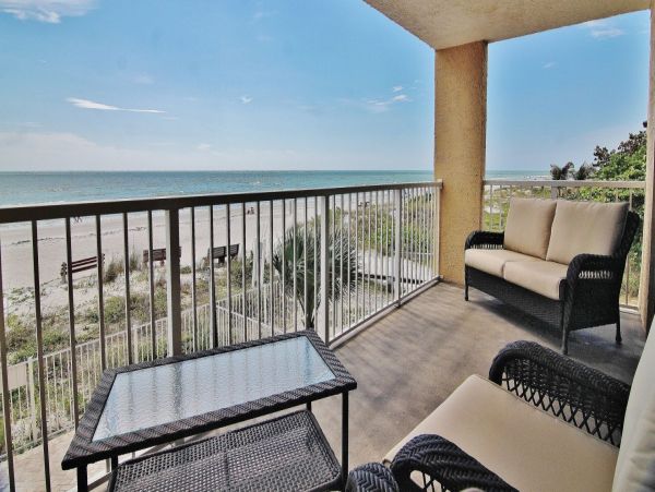 Stunning Beach Vacation Condo in Indian Shores Gulf Views