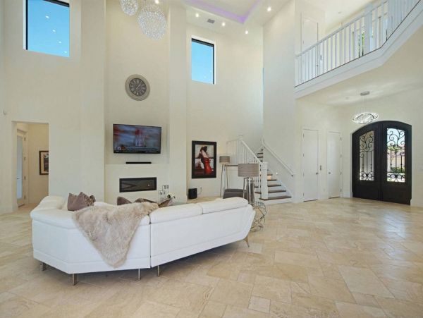 Stunning Vacation Home in Cape Coral with Pool & Boat Dock