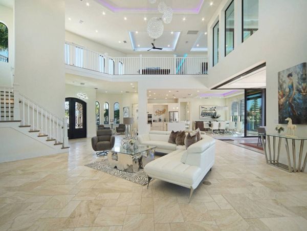 Stunning Vacation Home in Cape Coral with Pool & Boat Dock