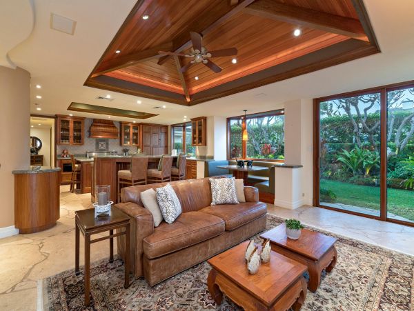 Kailua Vacation Luxury Estate Nine Bedroom with Pool