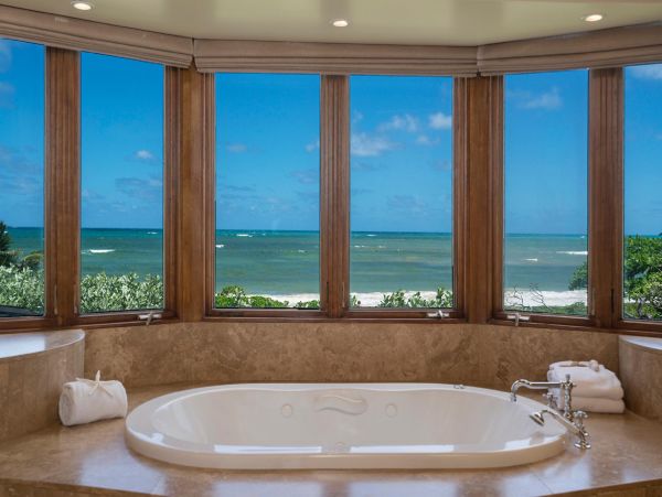 Kailua Vacation Luxury Estate Nine Bedroom with Pool