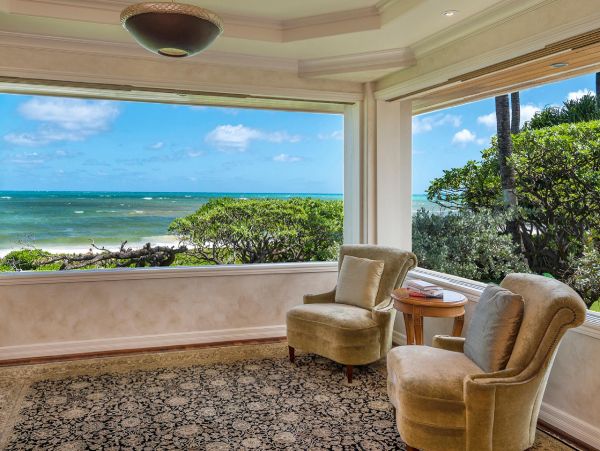 Kailua Vacation Luxury Estate Nine Bedroom with Pool