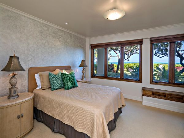 Kailua Vacation Luxury Estate Nine Bedroom with Pool