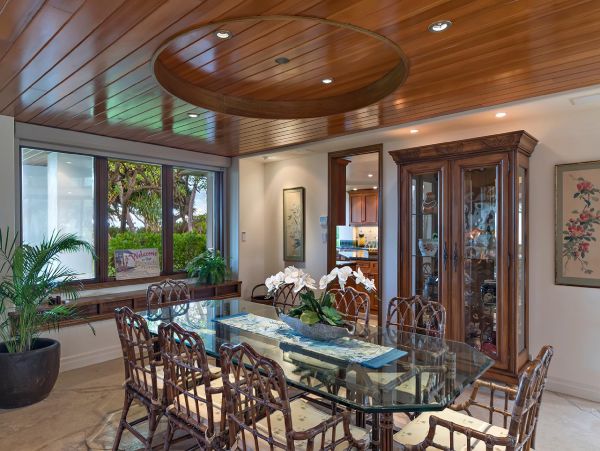 Kailua Vacation Luxury Estate Nine Bedroom with Pool