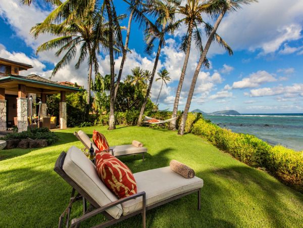 Luxury Oahu Beachfront Vacation Rental near Diamond Head Exclusive Monthly Rental
