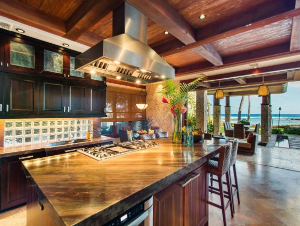 Luxury Oahu Beachfront Vacation Rental near Diamond Head Exclusive Monthly Rental