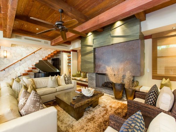 Luxury Oahu Beachfront Vacation Rental near Diamond Head Exclusive Monthly Rental