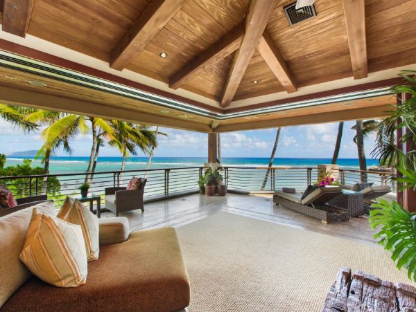 Luxury Oahu Beachfront Vacation Rental near Diamond Head Exclusive Monthly Rental