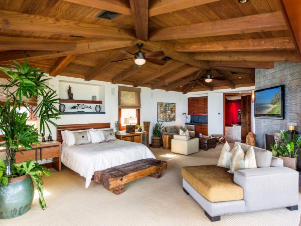 Luxury Oahu Beachfront Vacation Rental near Diamond Head Exclusive Monthly Rental