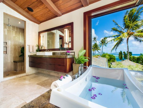 Luxury Oahu Beachfront Vacation Rental near Diamond Head Exclusive Monthly Rental