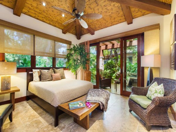 Luxury Oahu Beachfront Vacation Rental near Diamond Head Exclusive Monthly Rental